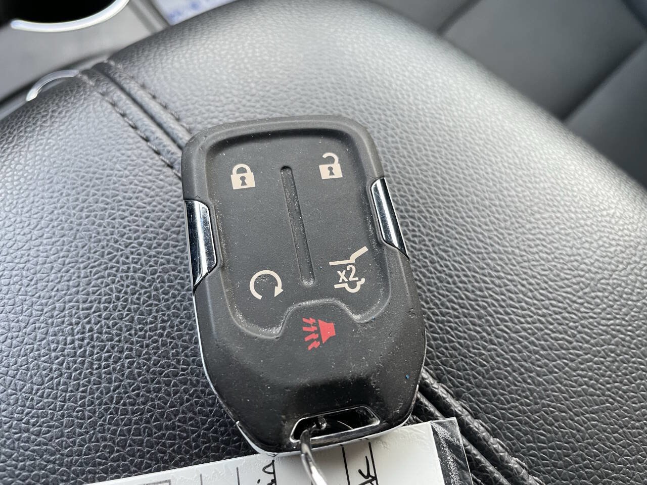 Used 2023 GMC Terrain SLT image 26