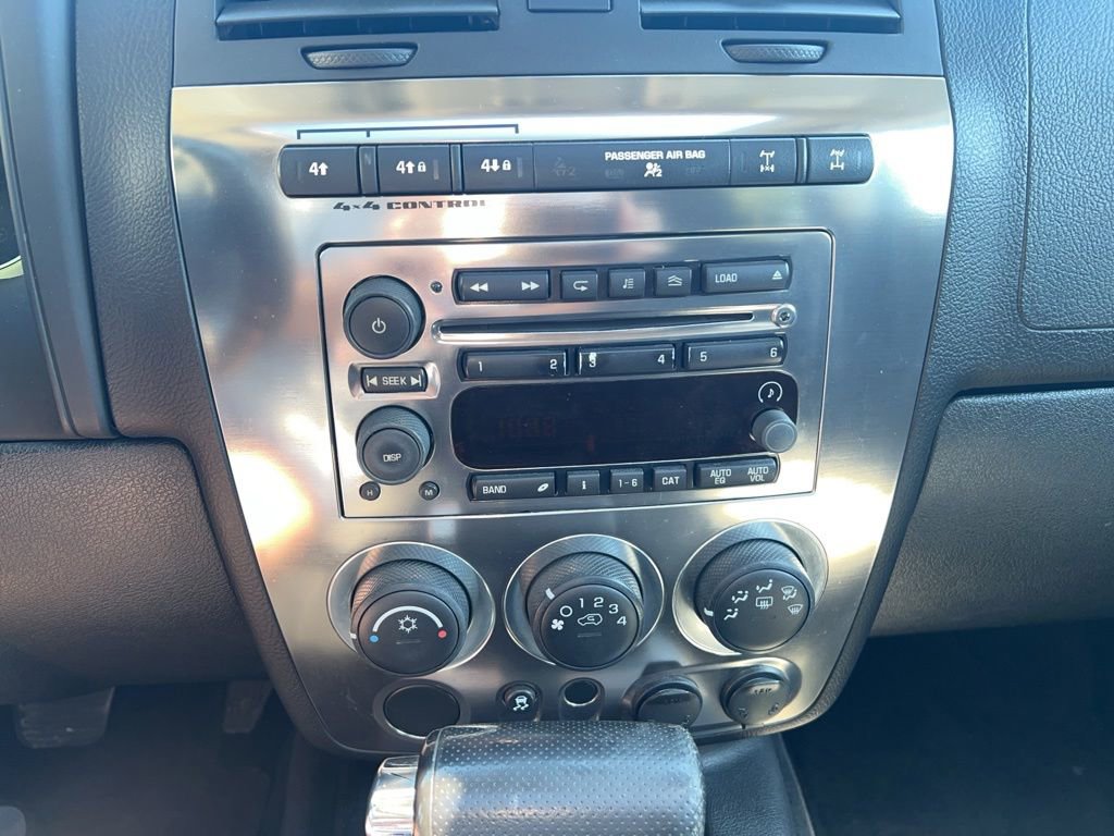 Used 2009 HUMMER H3T Adventure AWD/4WD image 5