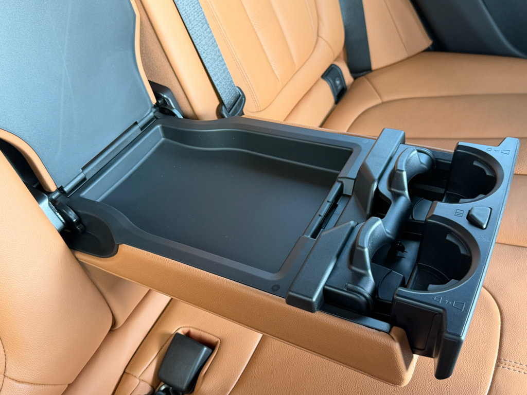 Used 2022 BMW X5 sDrive40i w/ Premium Package RWD image 30