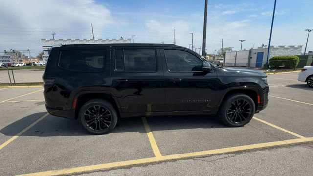 Used 2024 Jeep Grand Wagoneer Series III w/ Rear Seat Video Group 1 AWD/4WD image 9