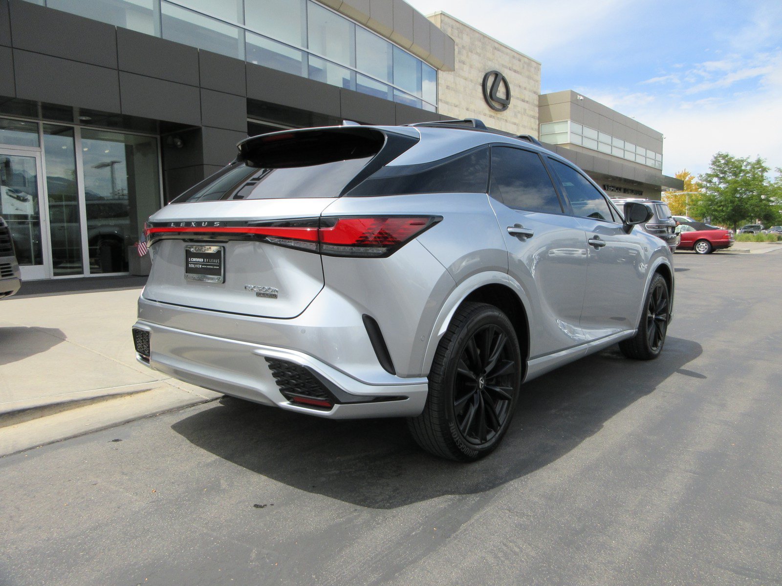 Used 2024 Lexus RX 500h F Sport w/ Convenience Package AWD/4WD image 10