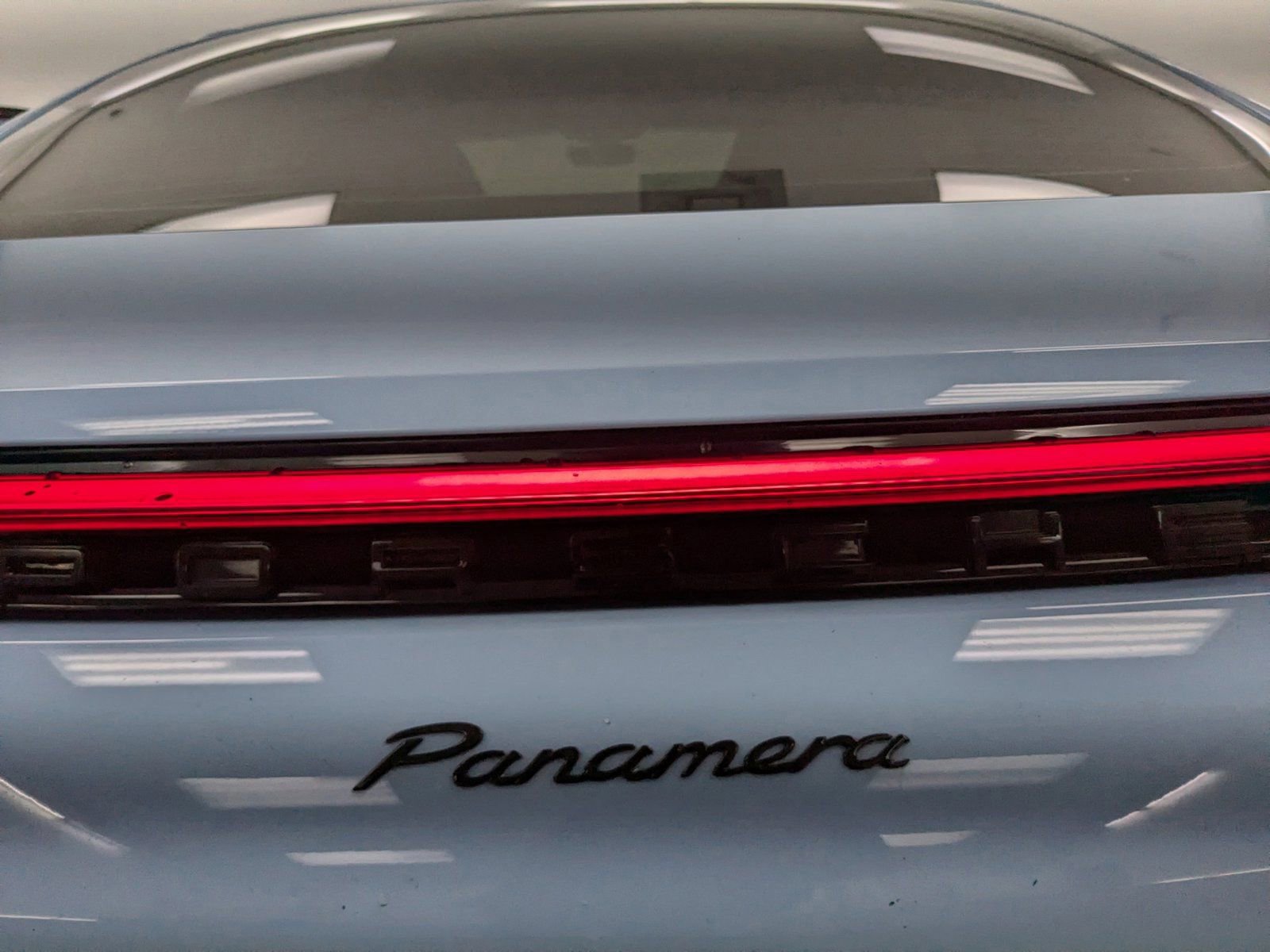 Certified 2023 Porsche Panamera image 19