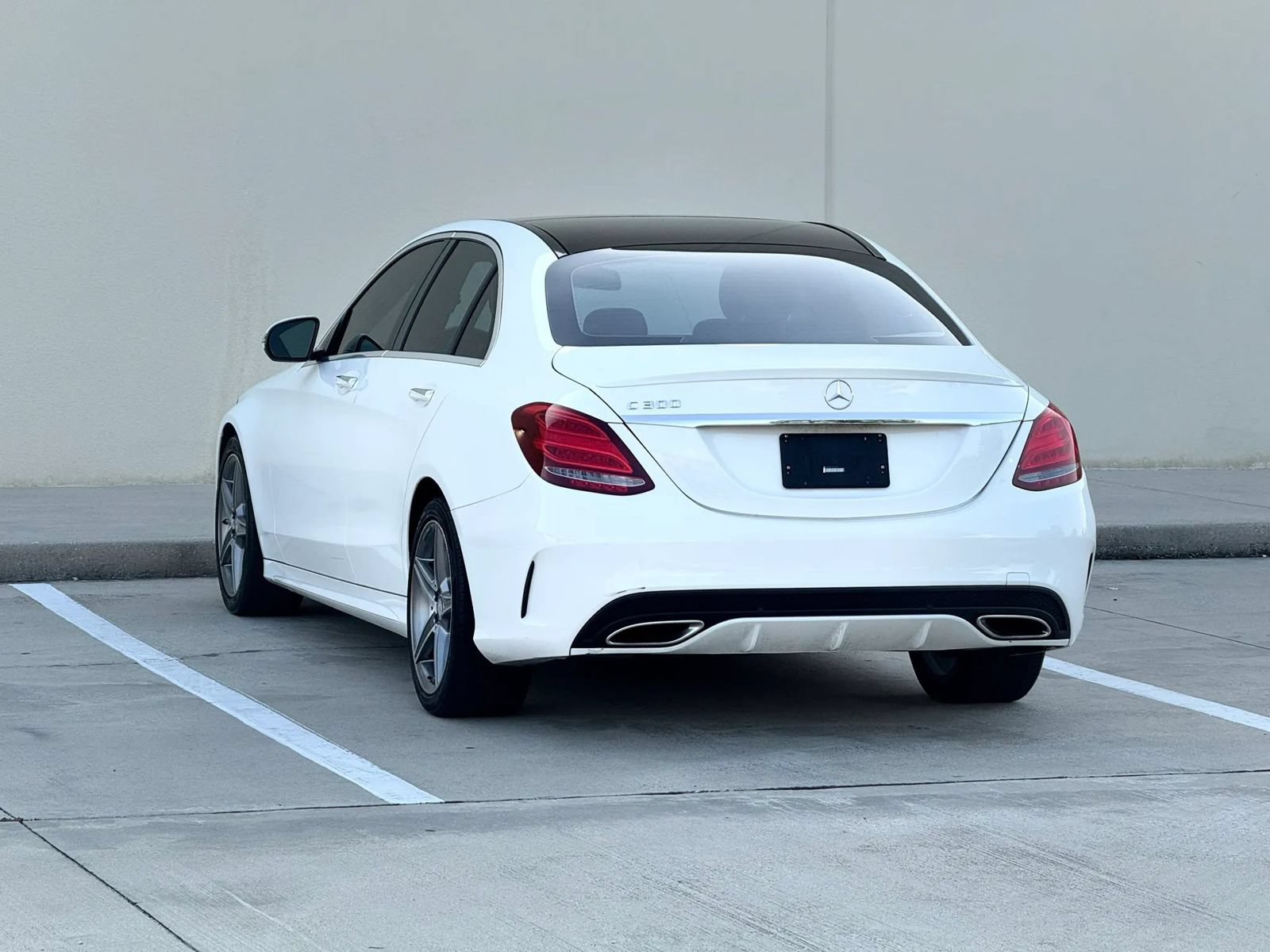 Used 2016 Mercedes-Benz C 300 Sedan image 5