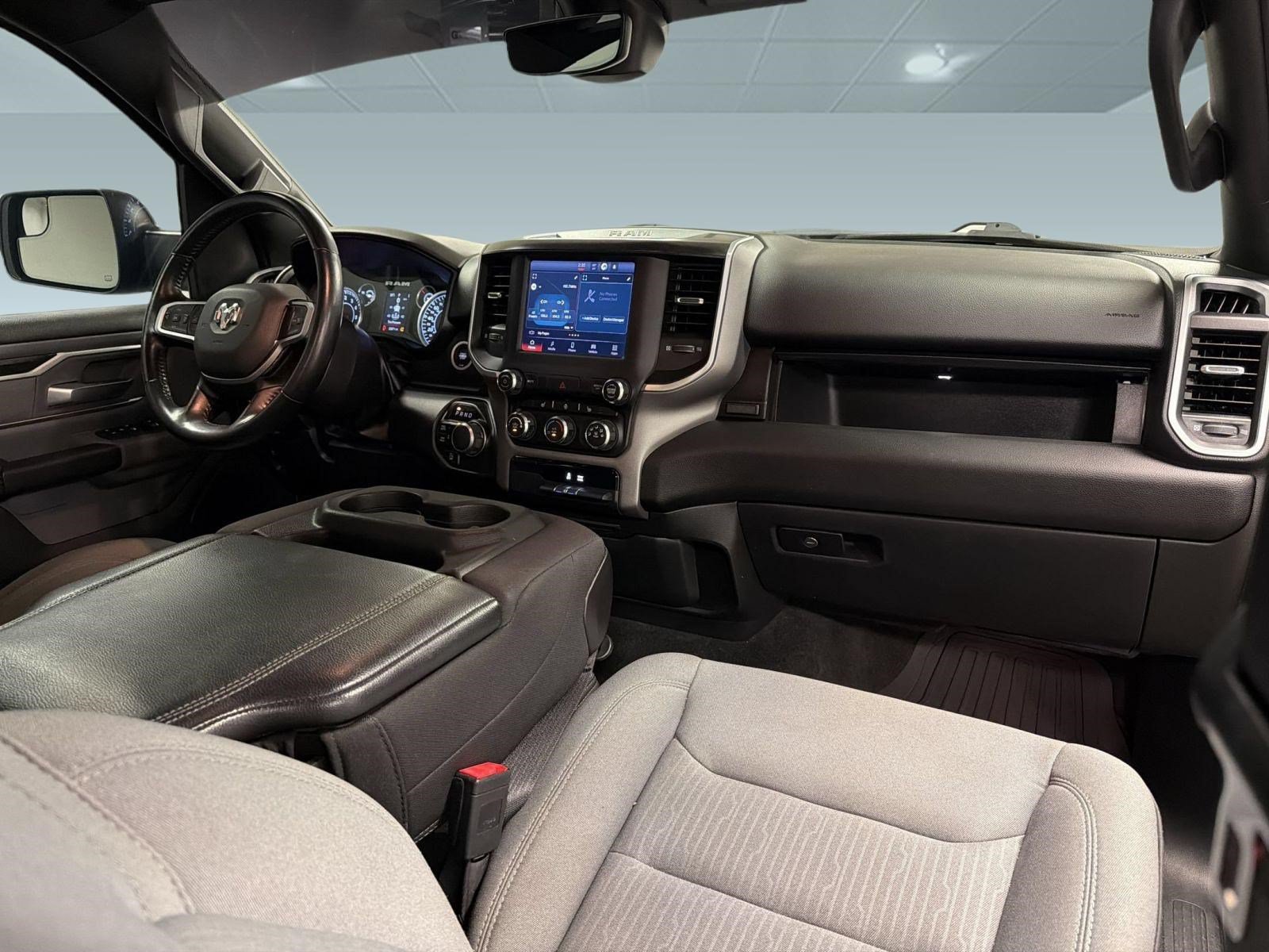 Used 2023 RAM 1500 Big Horn AWD/4WD image 30