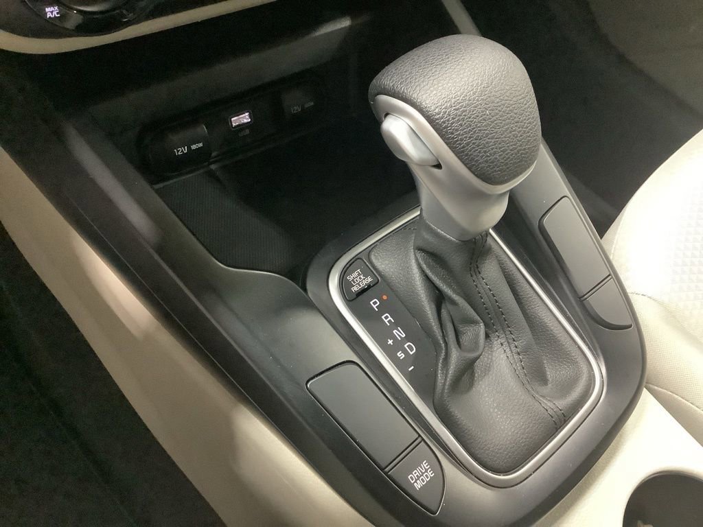 Certified 2025 Kia Soul LX w/ LX Technology Package image 19