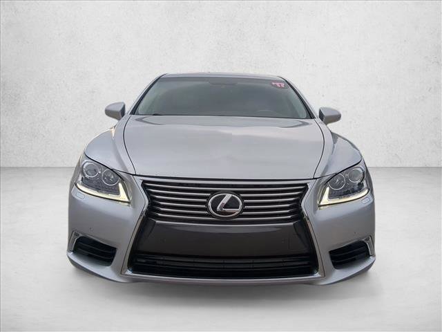 Used 2017 Lexus LS 460 AWD image 2