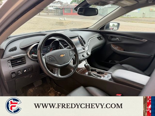 Used 2014 Chevrolet Impala LT w/ Convenience Package FWD image 9