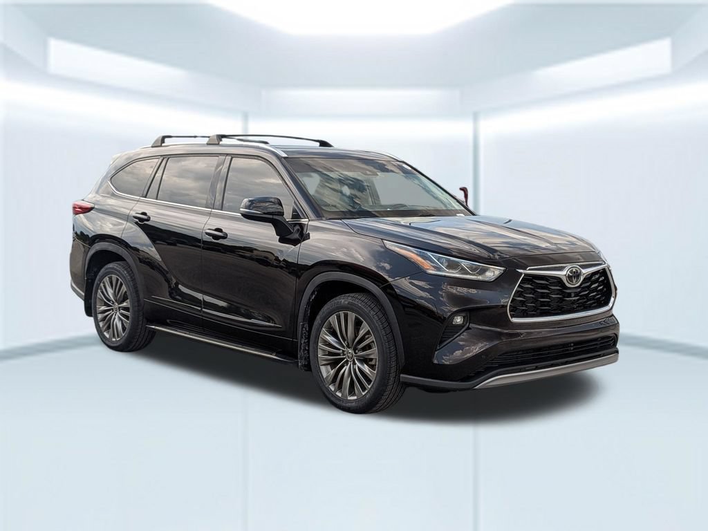 Used 2021 Toyota Highlander Platinum FWD image 8