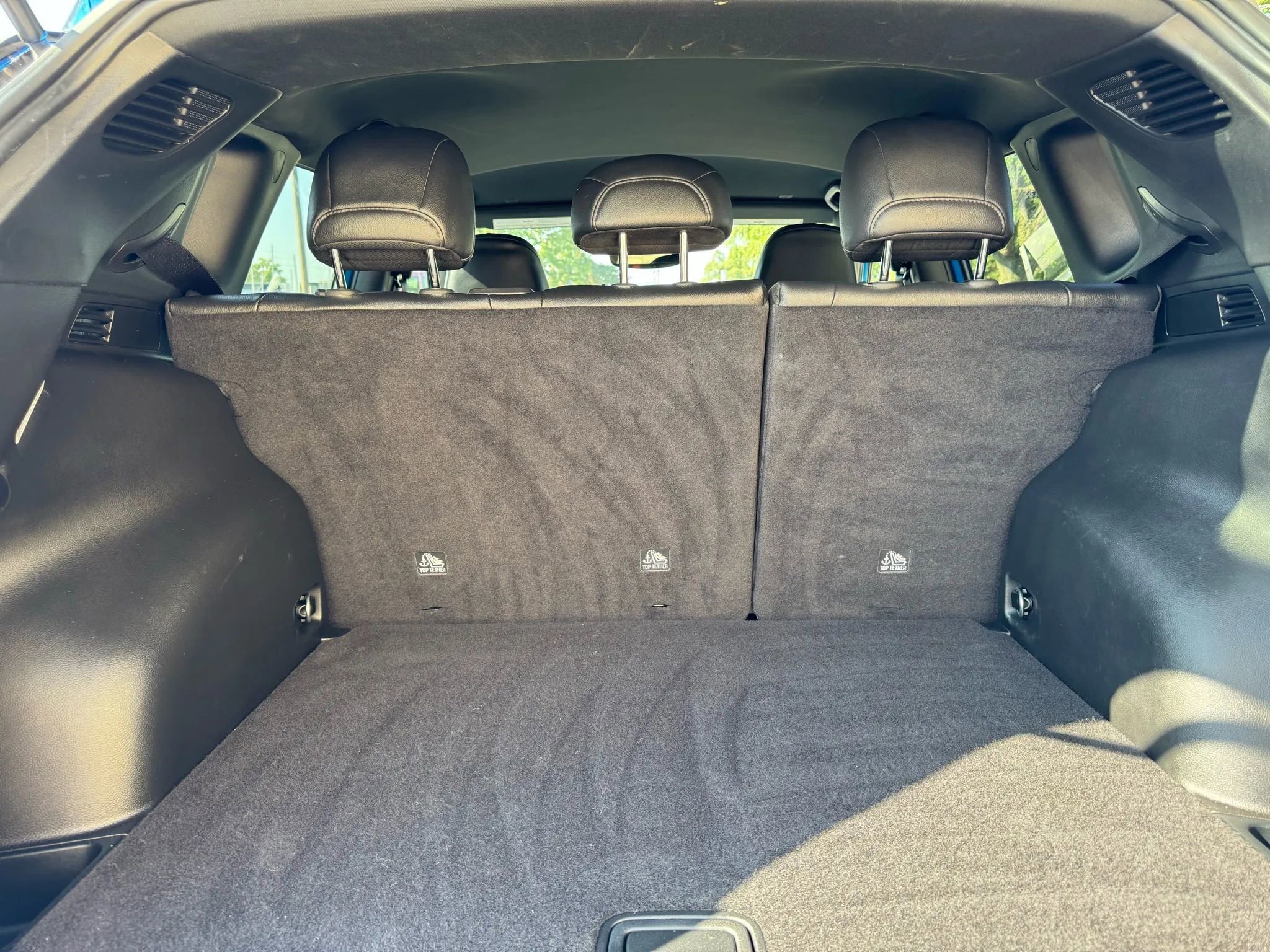 Used 2025 Jeep Compass Limited image 38