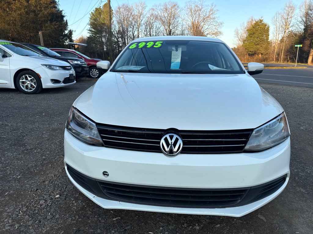 Used 2014 Volkswagen Jetta SE image 3
