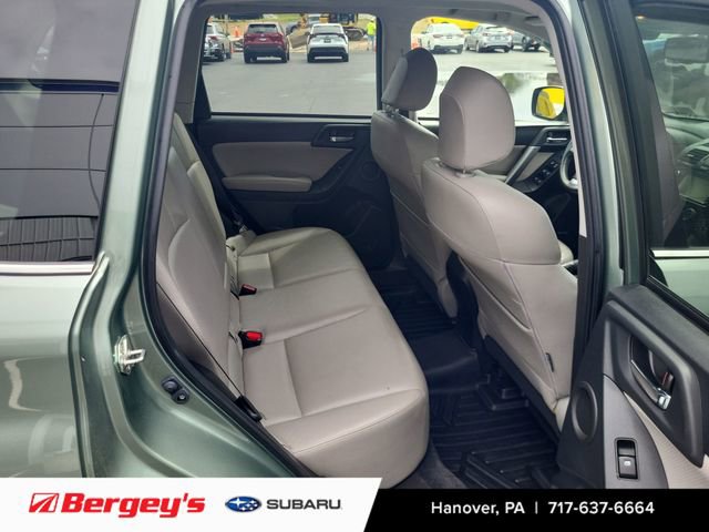 Used 2015 Subaru Forester 2.5i Limited AWD/4WD image 10