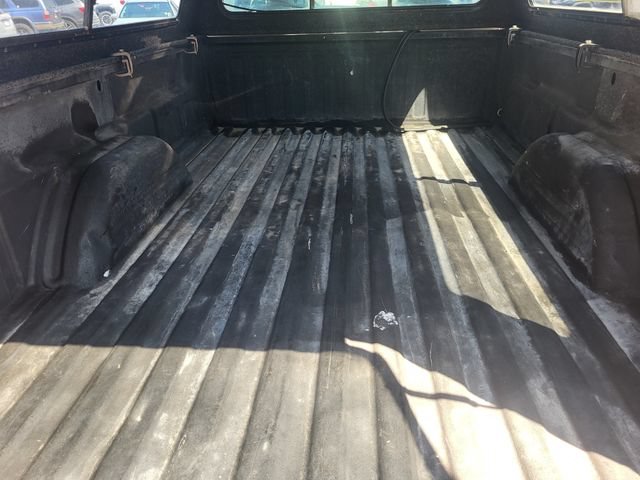 Used 2002 Chevrolet Silverado 2500 4x4 Crew Cab w/ Off-Road Skid Plate Pkg image 19