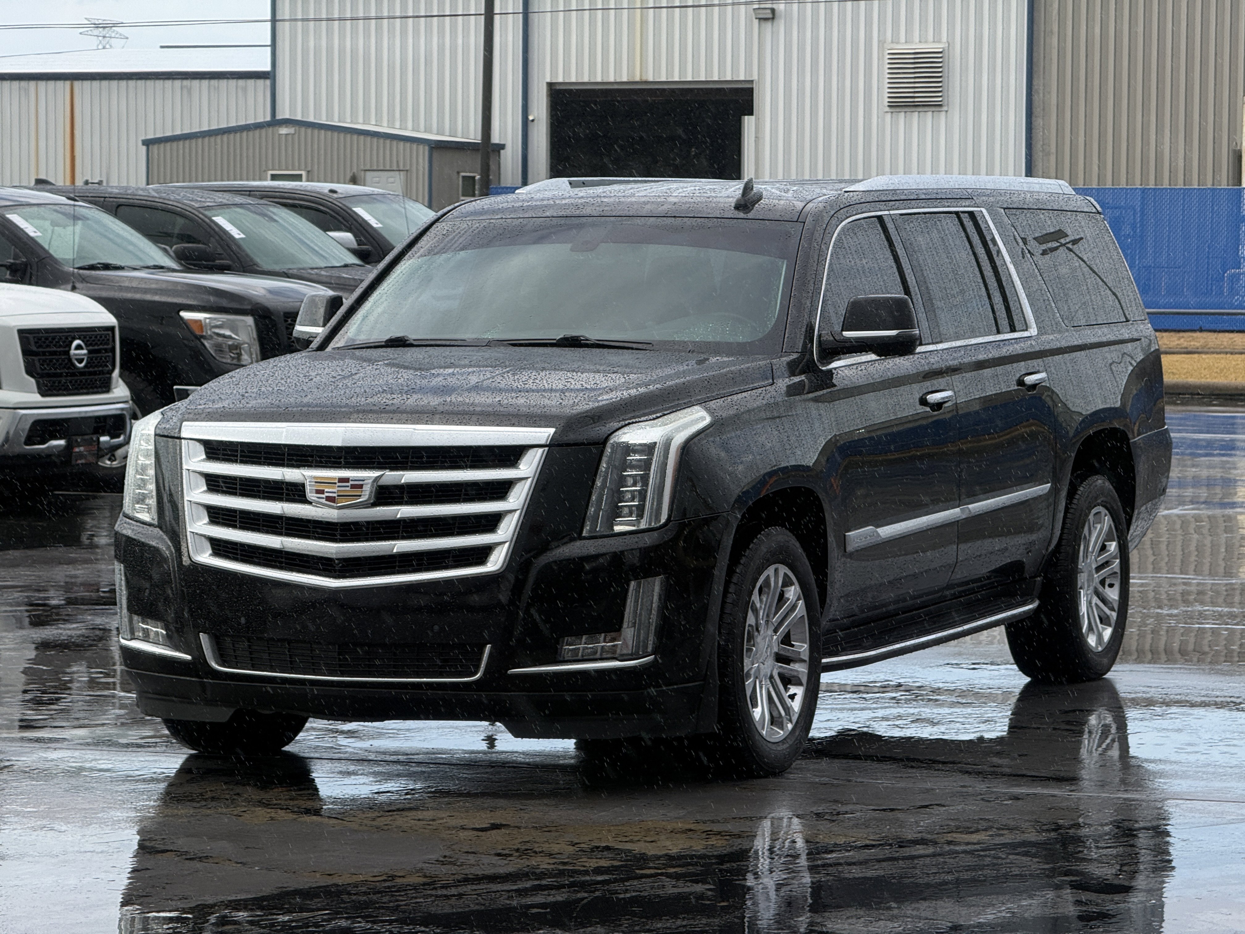 Used 2018 Cadillac Escalade ESV 2WD image 5