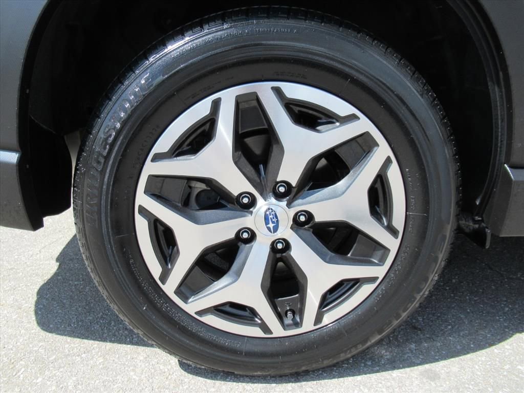 Used 2022 Subaru Forester Premium AWD/4WD image 8