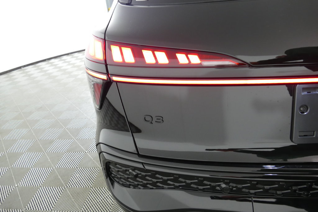 New 2026 Audi Q3 quattro 2.0T AWD/4WD image 29