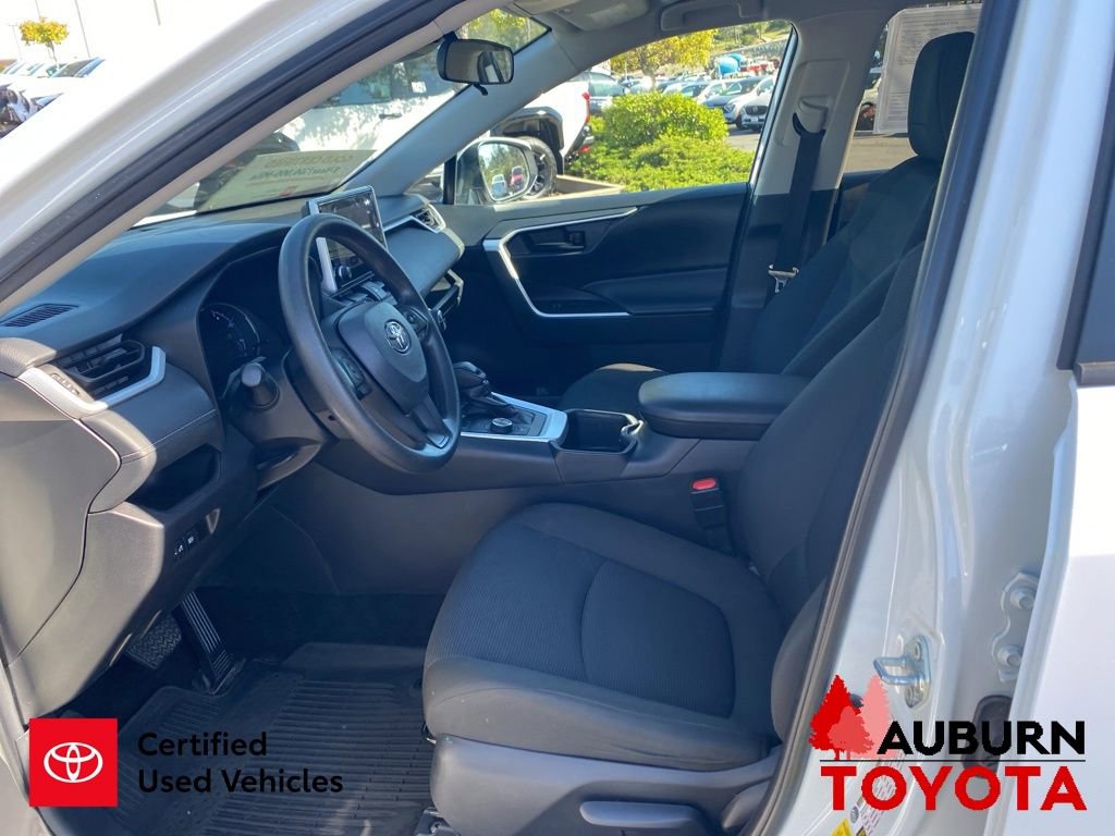 Certified 2024 Toyota RAV4 LE AWD/4WD image 33