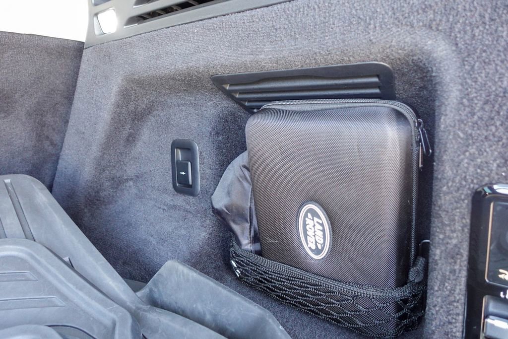 Used 2023 Land Rover Range Rover Sport SE image 36