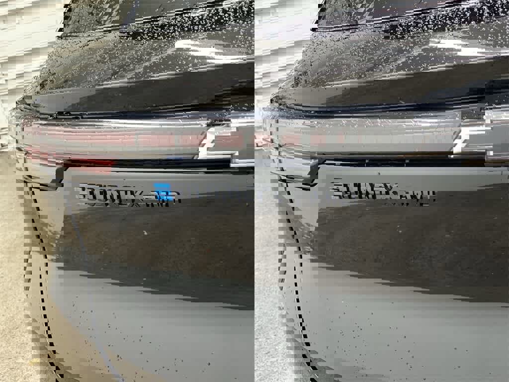 Used 2024 Chevrolet Equinox EV RS image 10