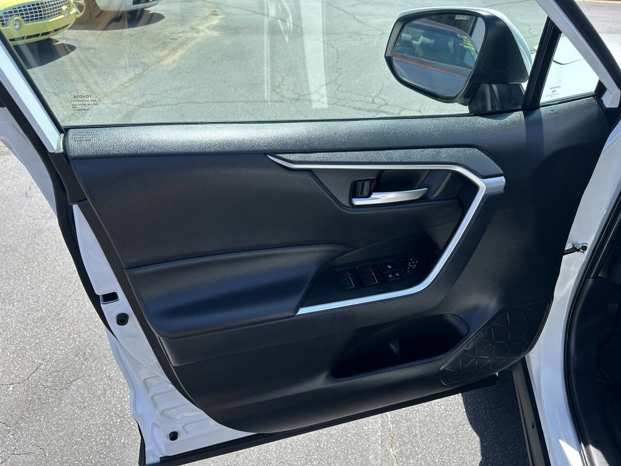 Used 2024 Toyota RAV4 XLE image 10