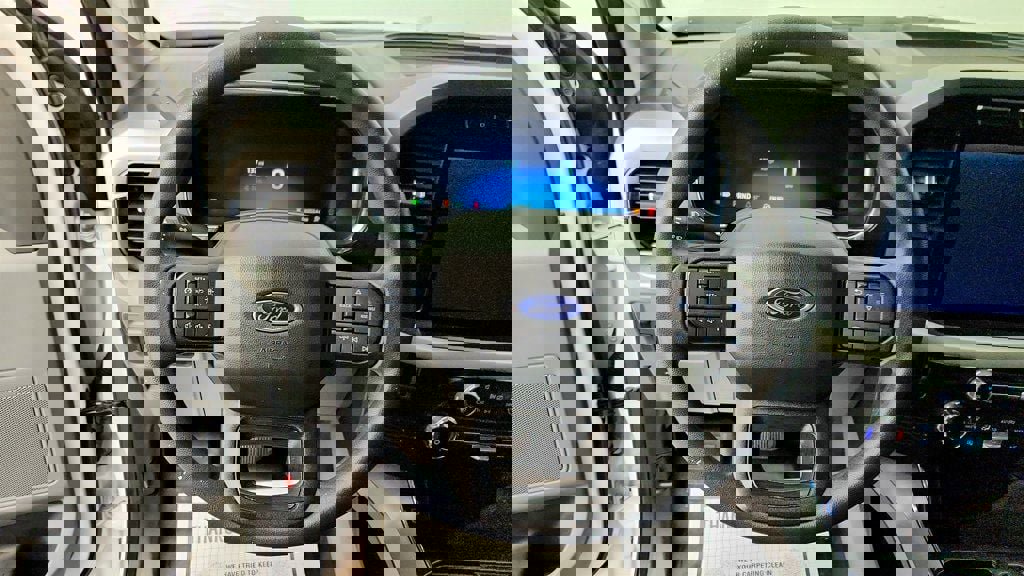 Used 2022 Ford F150 Lightning Pro AWD/4WD image 13