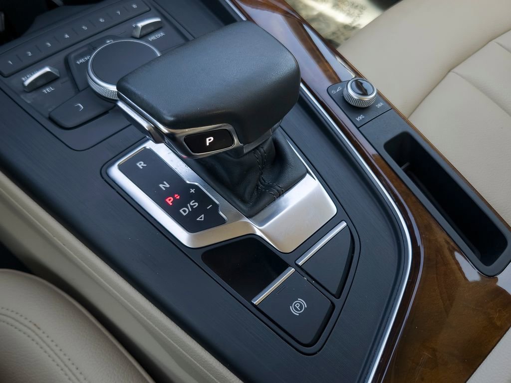 Used 2019 Audi A4 2.0T Premium image 10