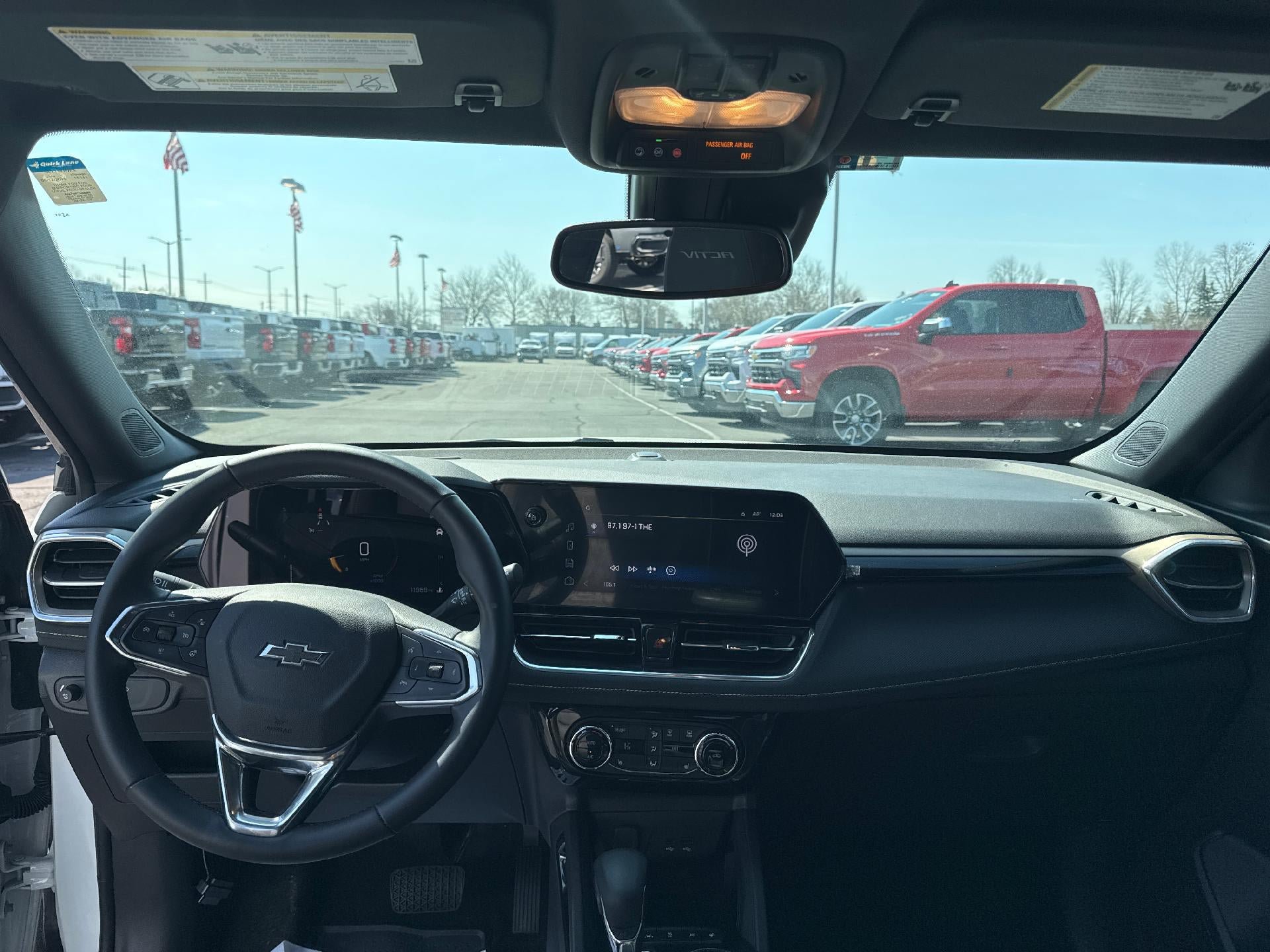 Used 2024 Chevrolet TrailBlazer ACTIV w/ Convenience Package FWD image 13