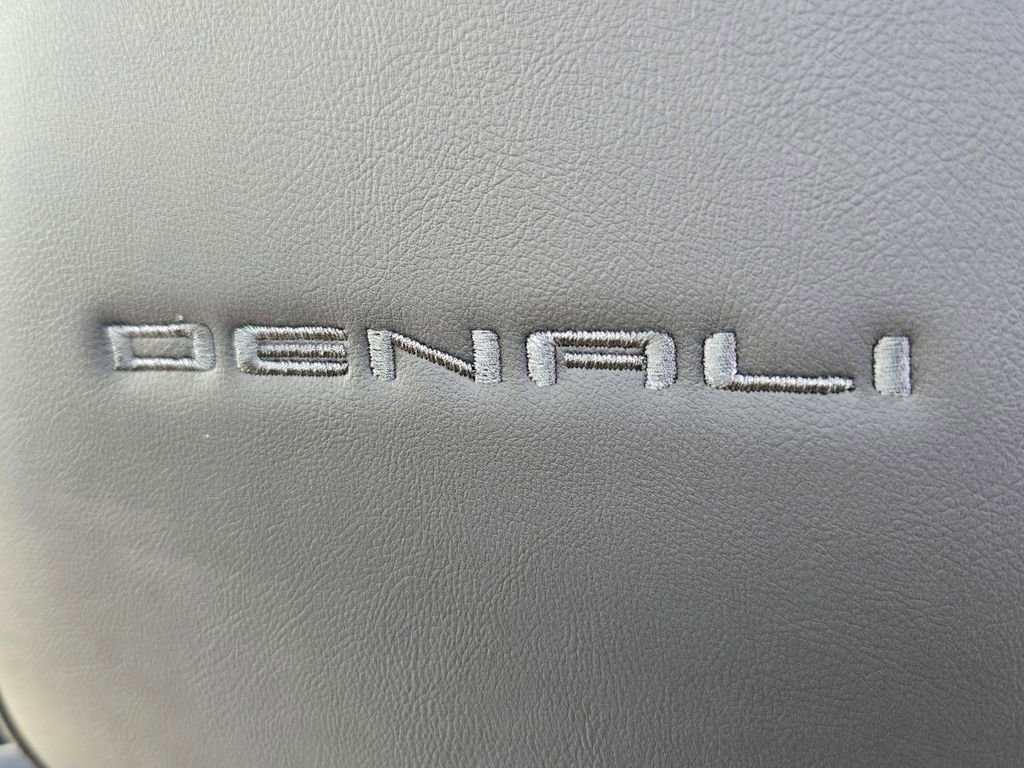 New 2026 GMC Acadia Denali w/ Super Cruise Package image 20