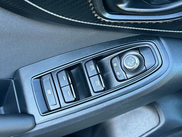 Used 2023 Subaru Crosstrek 2.0i Premium image 13