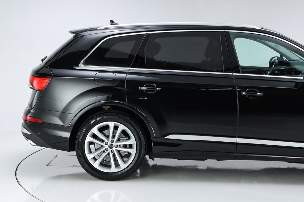 Used 2025 Audi Q7 3.0T Prestige w/ Prestige Package AWD/4WD image 57