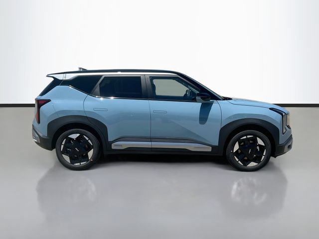 New 2027 Kia Seltos S FWD image 8