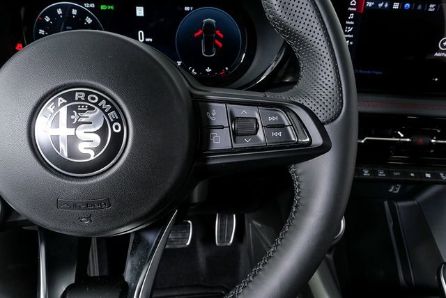 New 2026 Alfa Romeo Tonale w/ Red Premium Package image 11