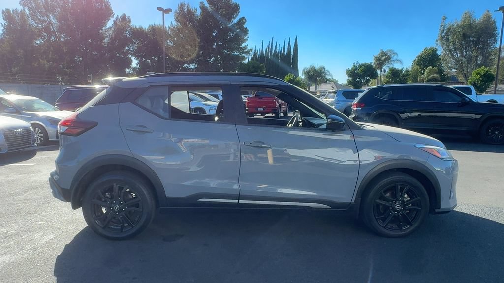Used 2024 Nissan Kicks SR w/ SR Premium Package FWD image 4