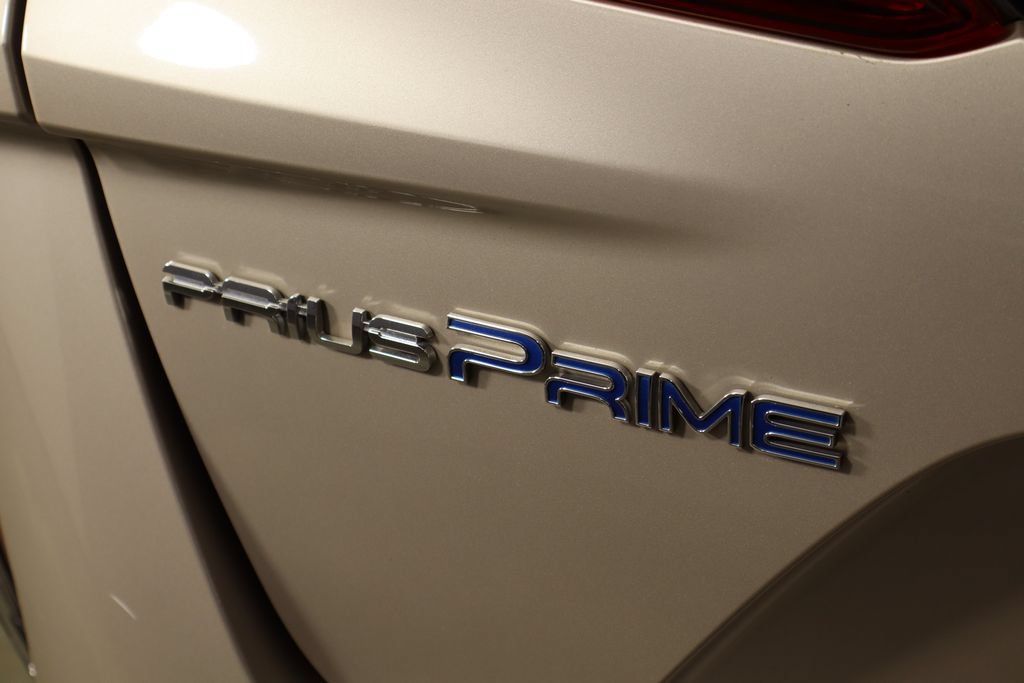 Used 2020 Toyota Prius Prime Limited FWD image 41