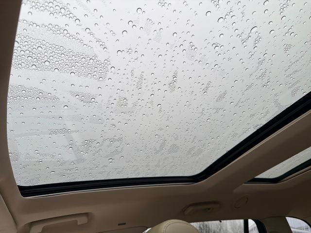 Used 2019 Lincoln MKT AWD image 18