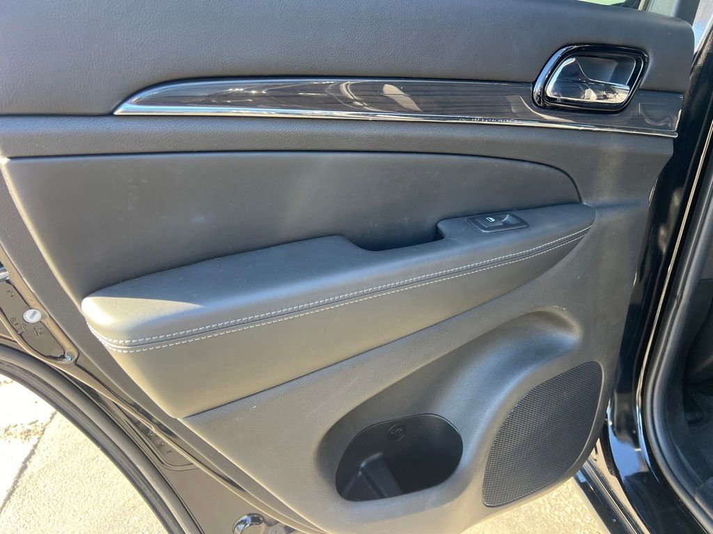 Used 2019 Jeep Grand Cherokee Overland image 38