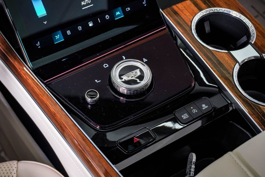 Used 2025 Cadillac Escalade Sport Platinum image 31