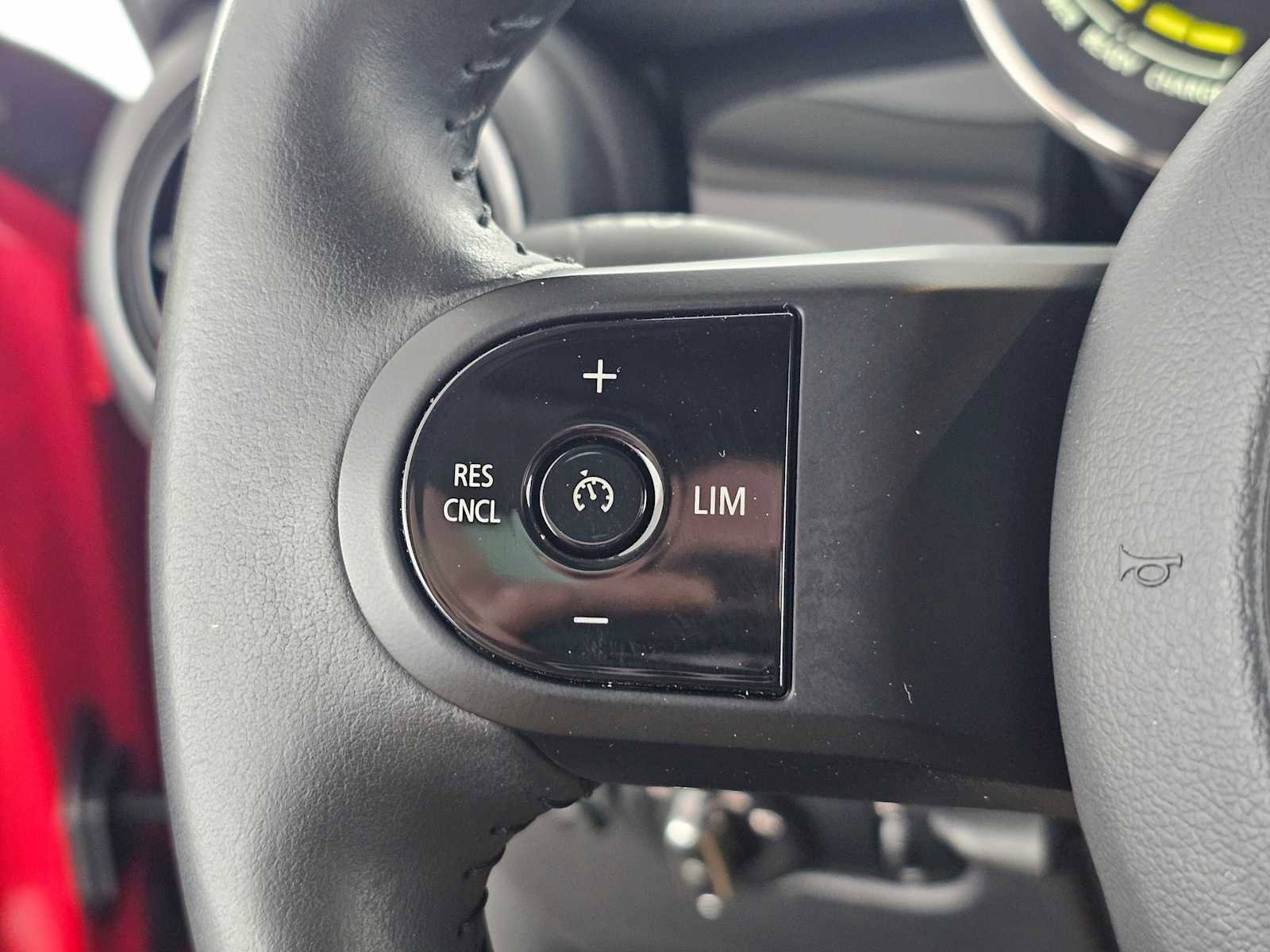 Used 2024 MINI Cooper SE image 25