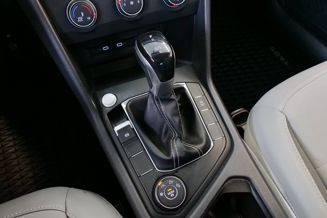 Used 2022 Volkswagen Taos SE w/ Panoramic Sunroof Package image 22