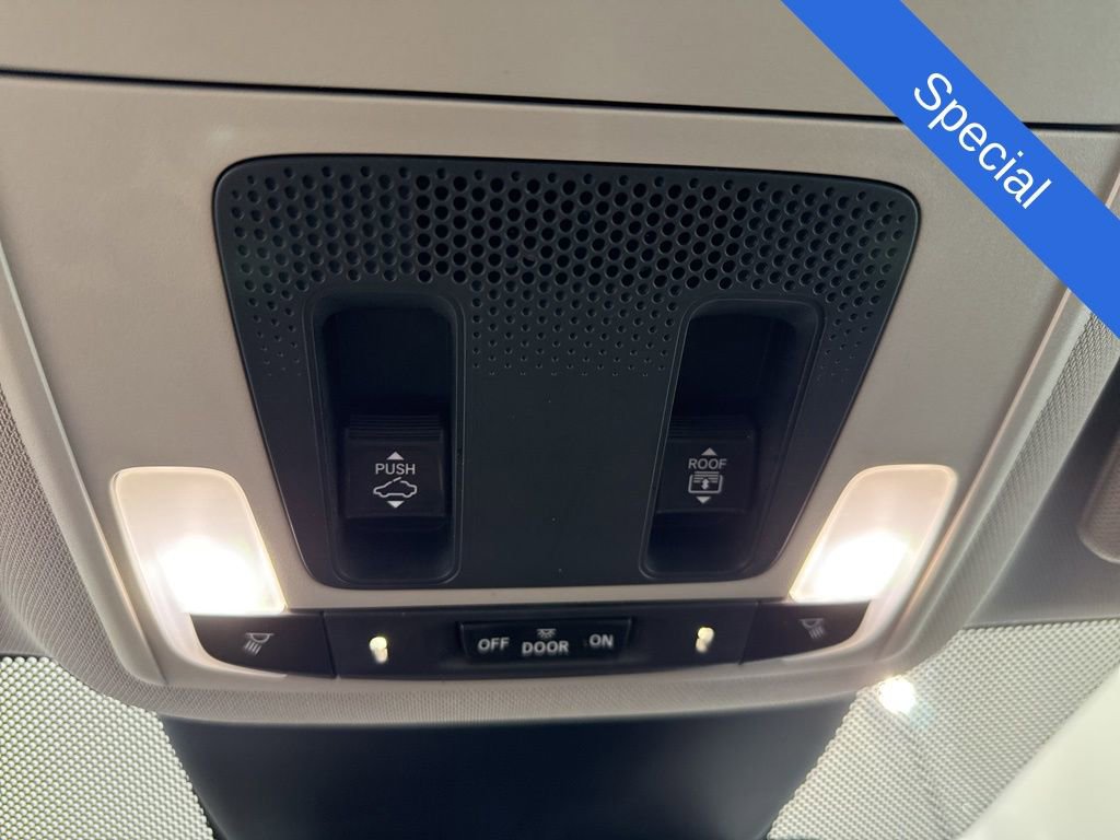 Used 2023 Honda Pilot Touring image 22