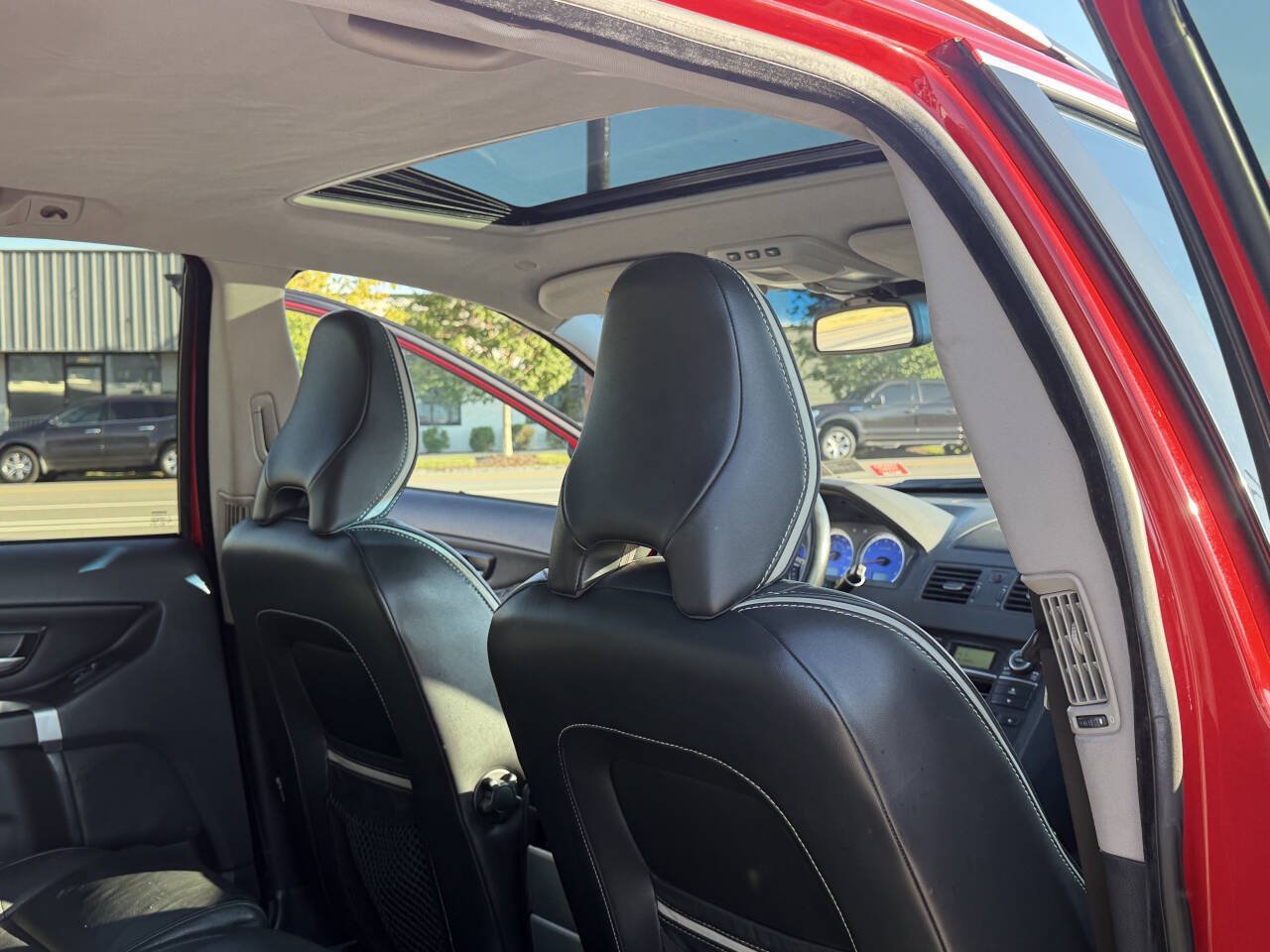 Used 2011 Volvo XC90 3.2 R-Design AWD/4WD image 28