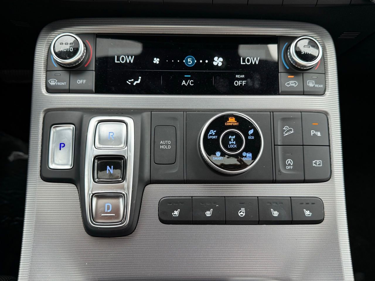 Used 2024 Hyundai Palisade Calligraphy AWD/4WD image 17