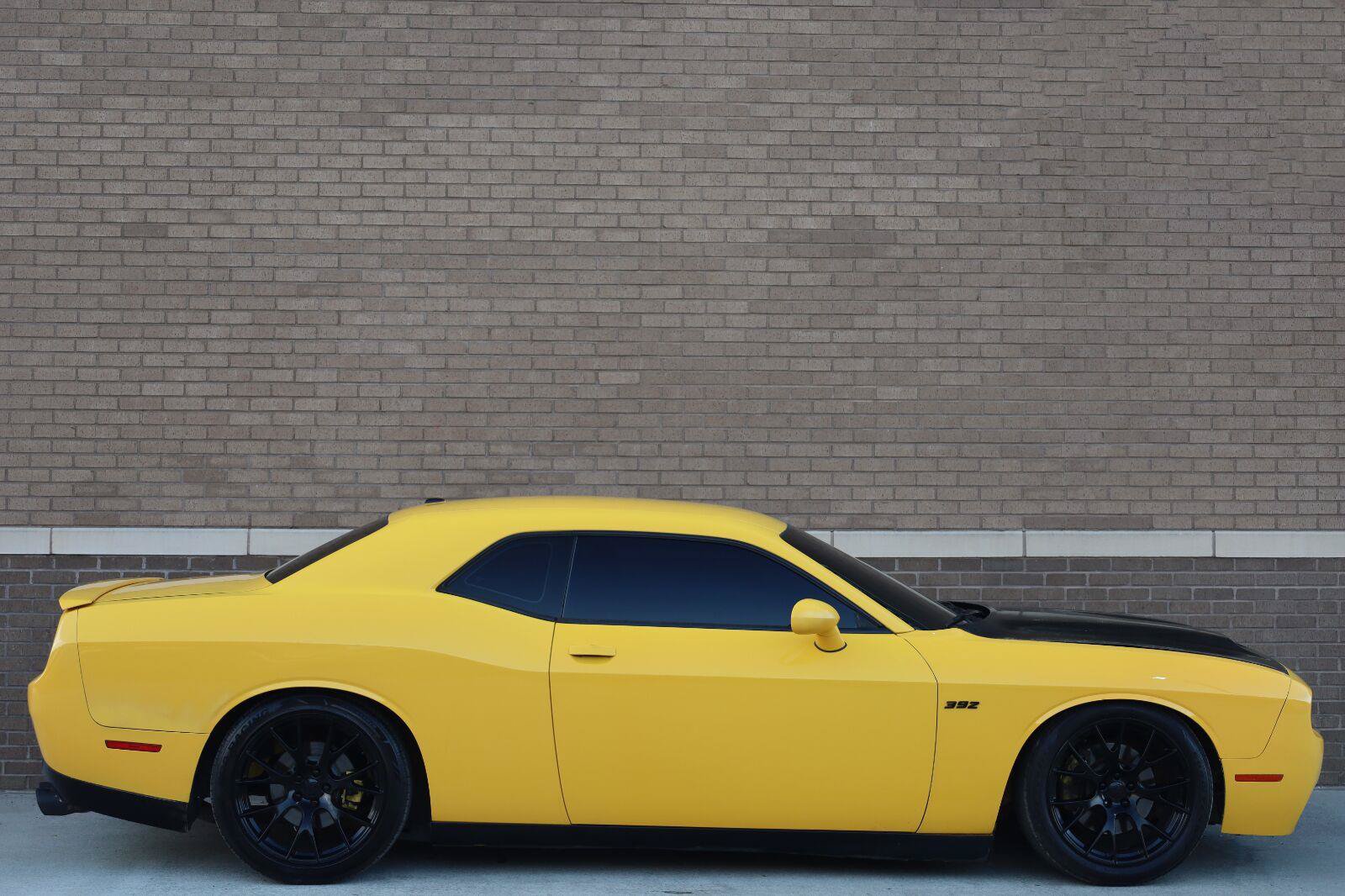 Used 2017 Dodge Challenger R/T RWD image 3