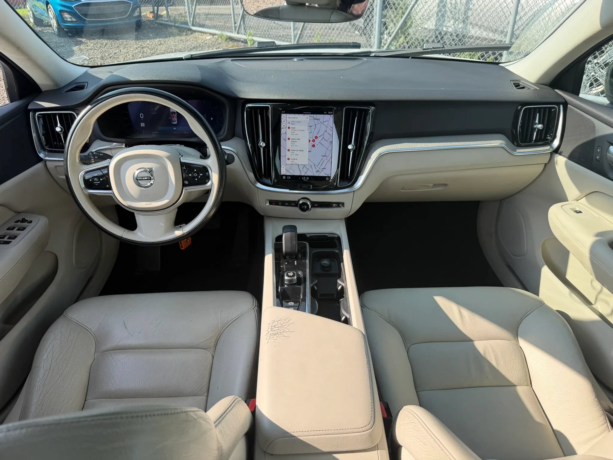 Used 2023 Volvo S60 B5 Plus FWD image 28