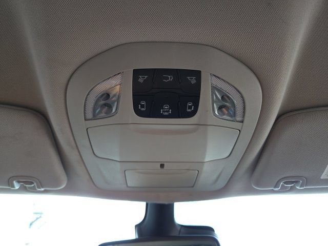 Used 2023 Chrysler Pacifica Touring-L FWD image 58