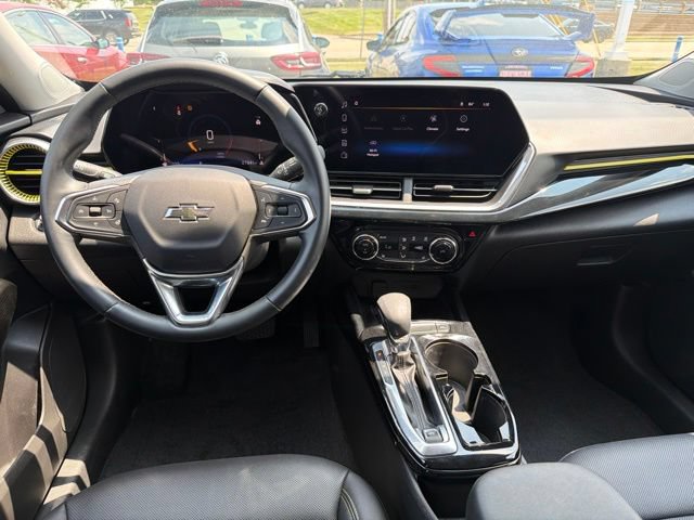 Used 2024 Chevrolet Trax ACTIV w/ Sunroof Package FWD image 24
