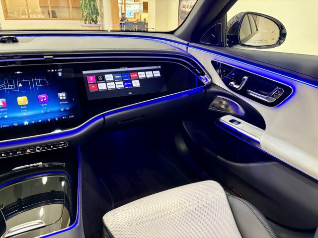 New 2026 Mercedes-Benz E 53 AMG e 4MATIC Sedan image 33