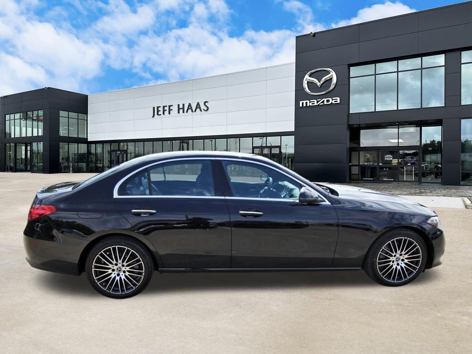 Used 2024 Mercedes-Benz C 300 Sedan image 5