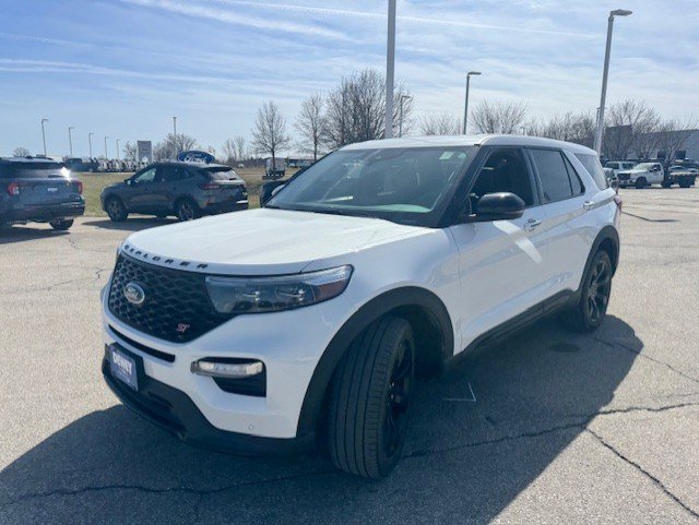 Used 2022 Ford Explorer ST w/ Equipment Group 401A image 3