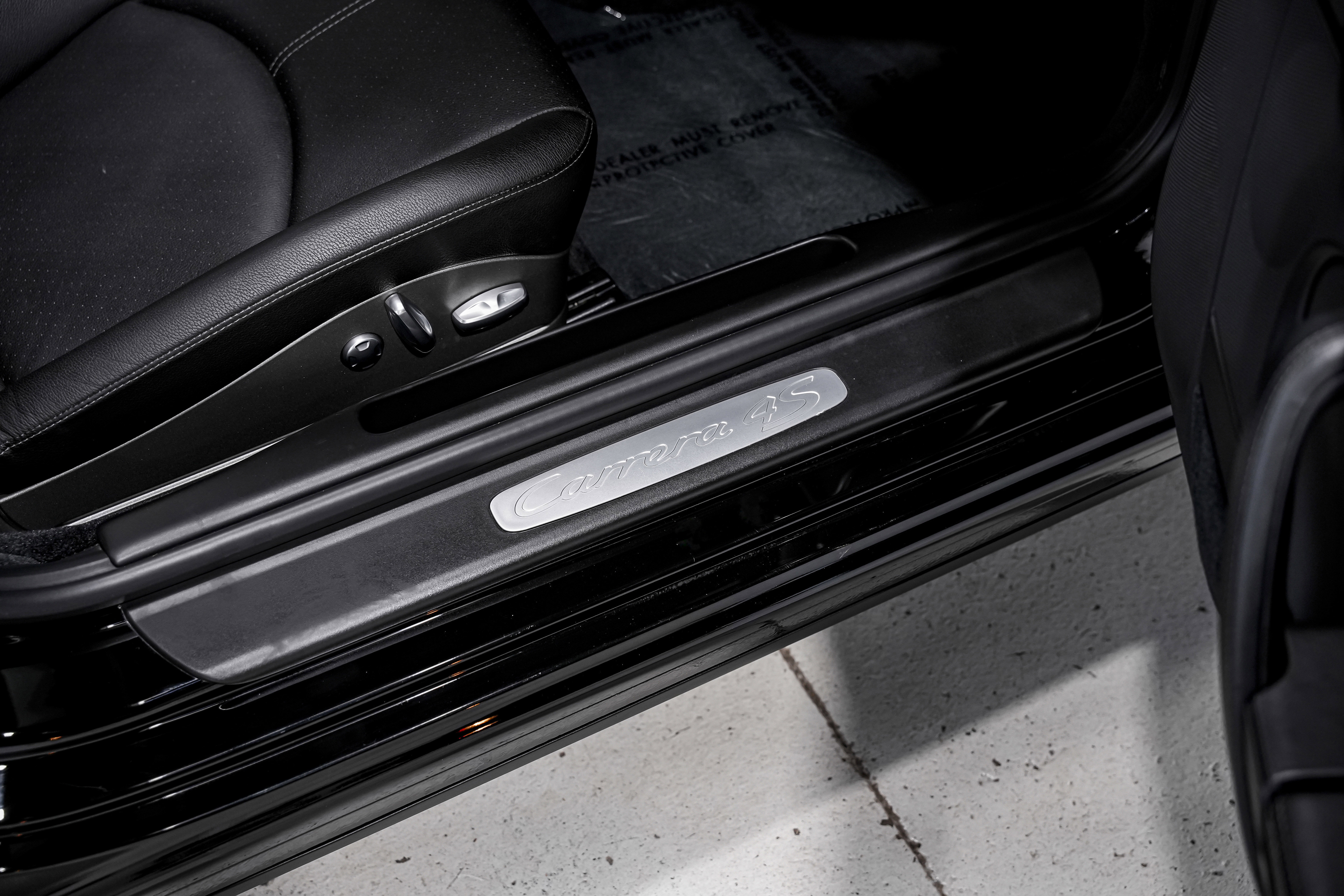 Used 2011 Porsche 911 Carrera 4S image 26