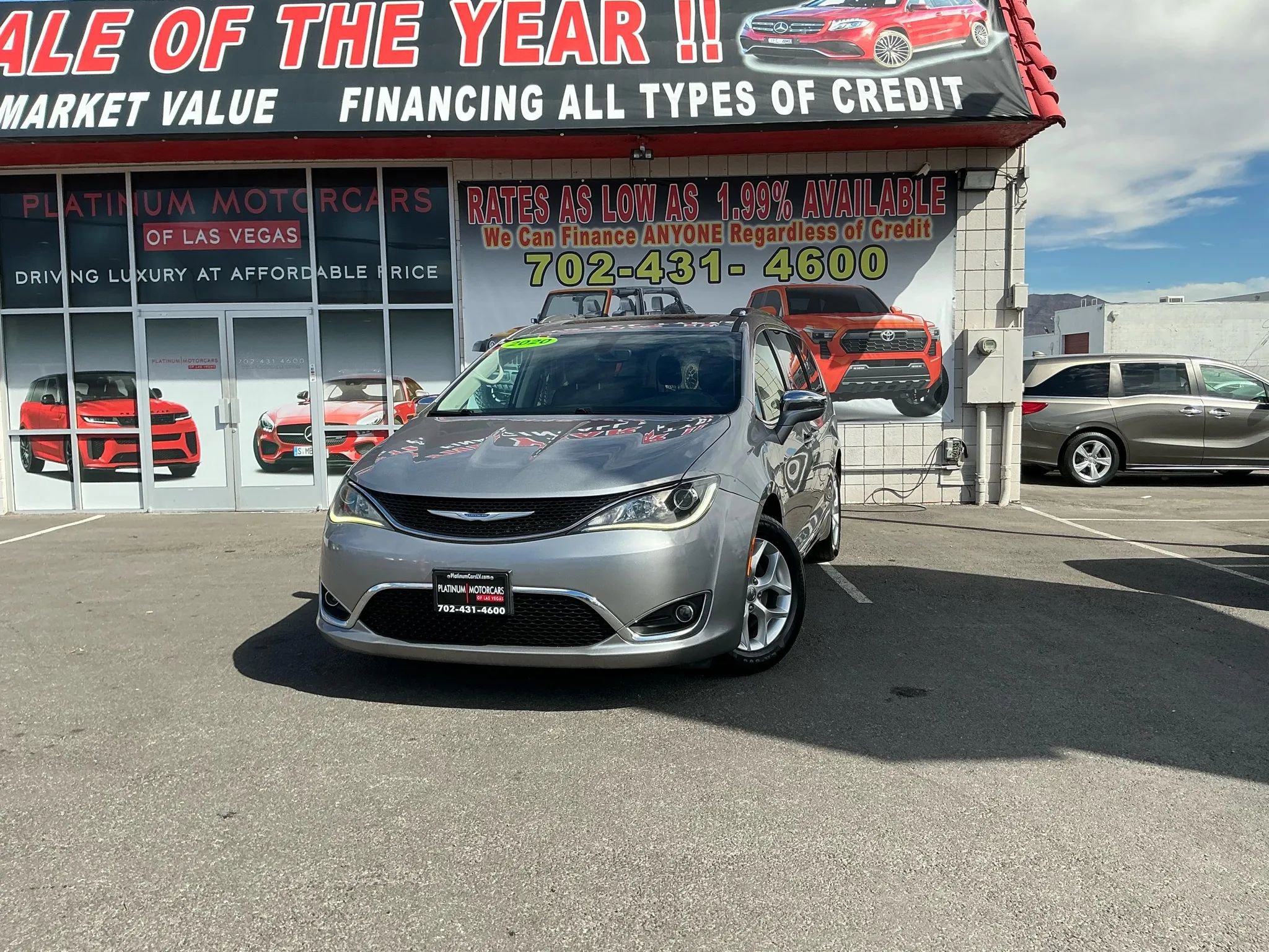 Used 2020 Chrysler Pacifica Limited FWD image 1